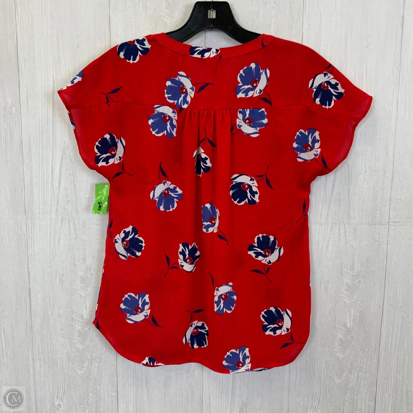 Top Short Sleeve By Banana Republic In Red, Size: Xs