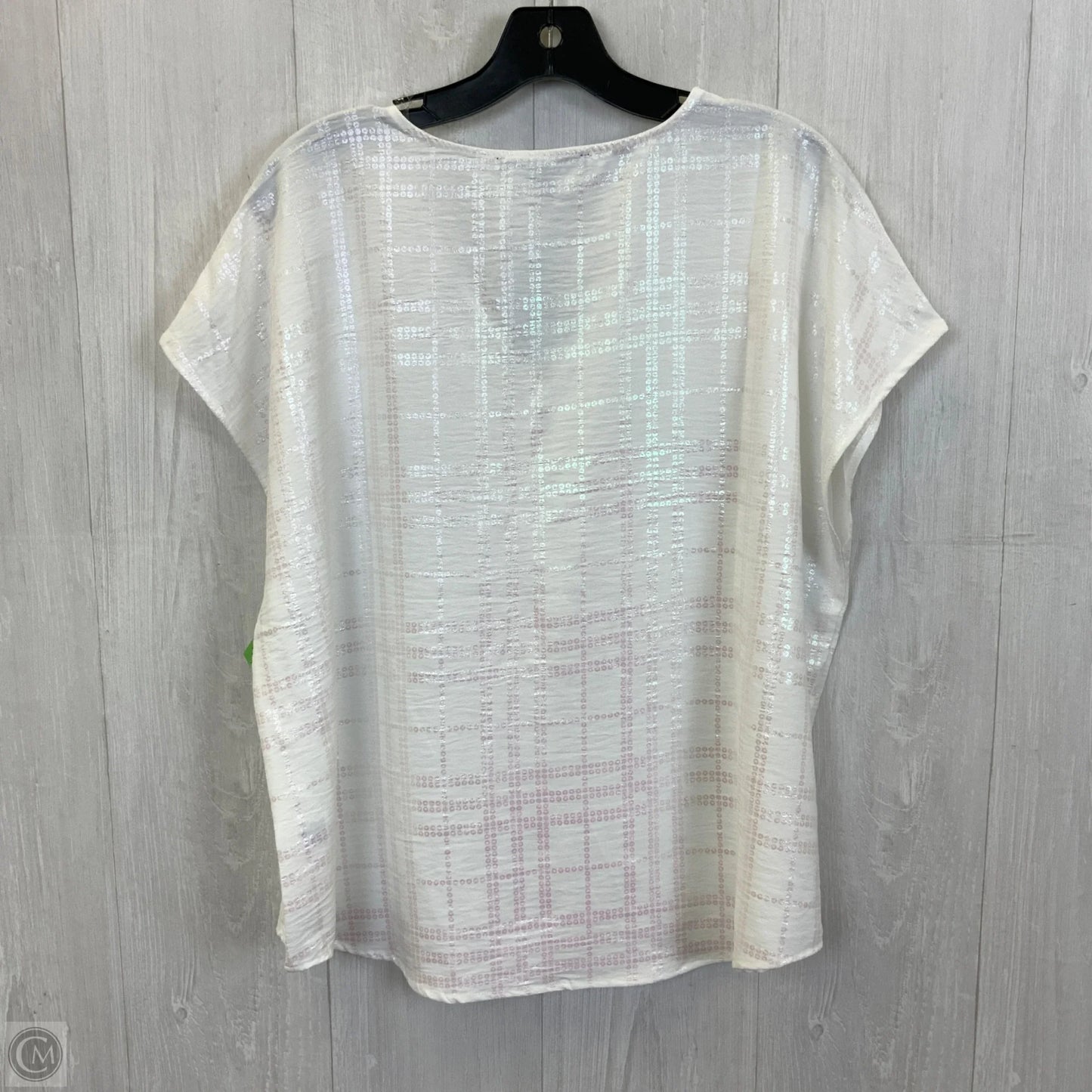 Top Short Sleeve By Clothes Mentor In White, Size: Xl