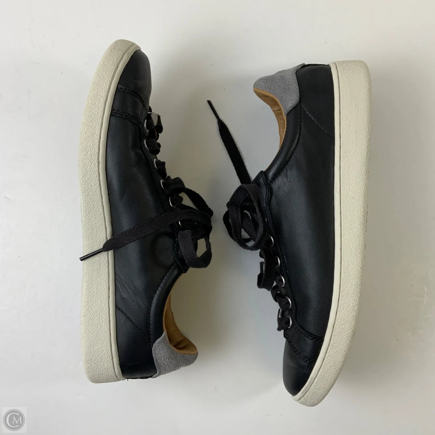 Shoes Designer By Ugg In Black, Size: 11