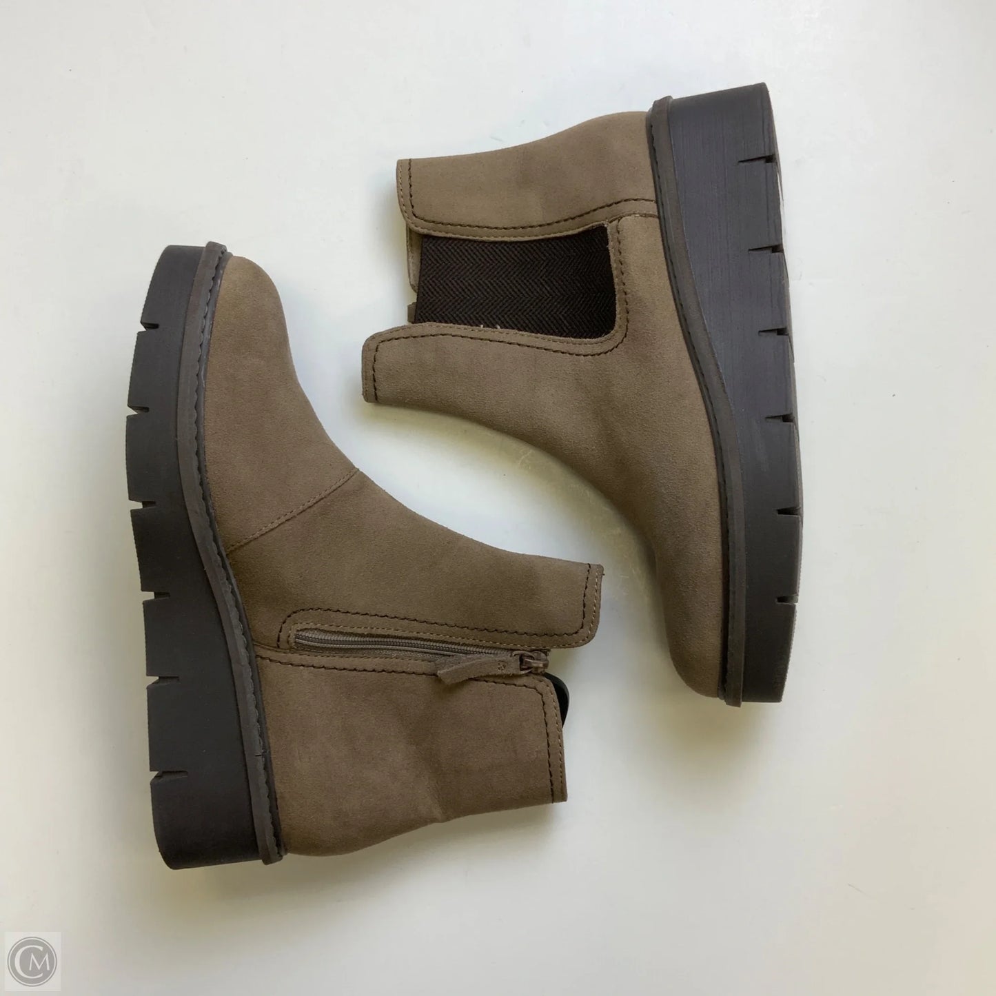Boots Ankle Flats By Clarks In Taupe, Size: 9.5