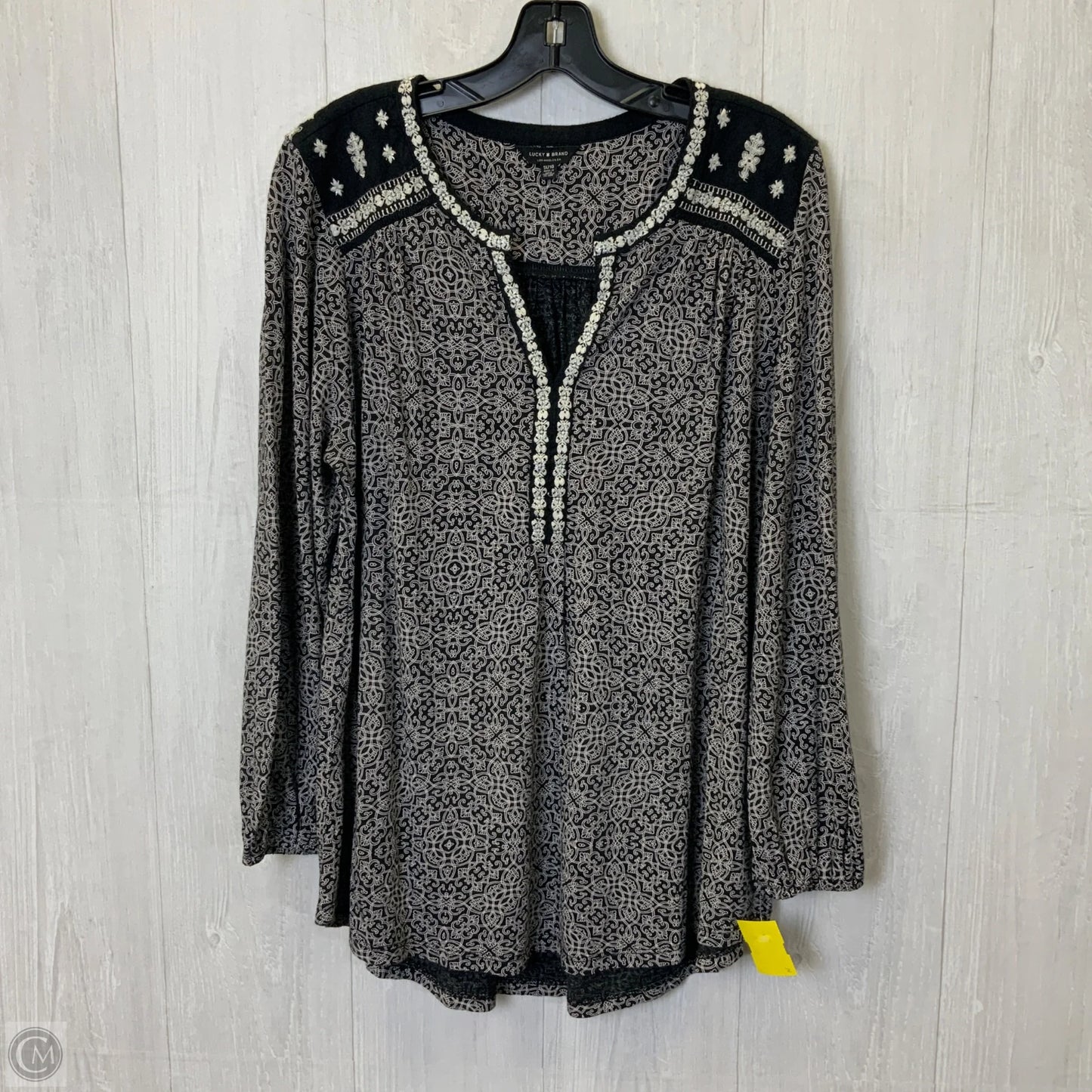 Top Long Sleeve By Lucky Brand In Black & White, Size: 1x