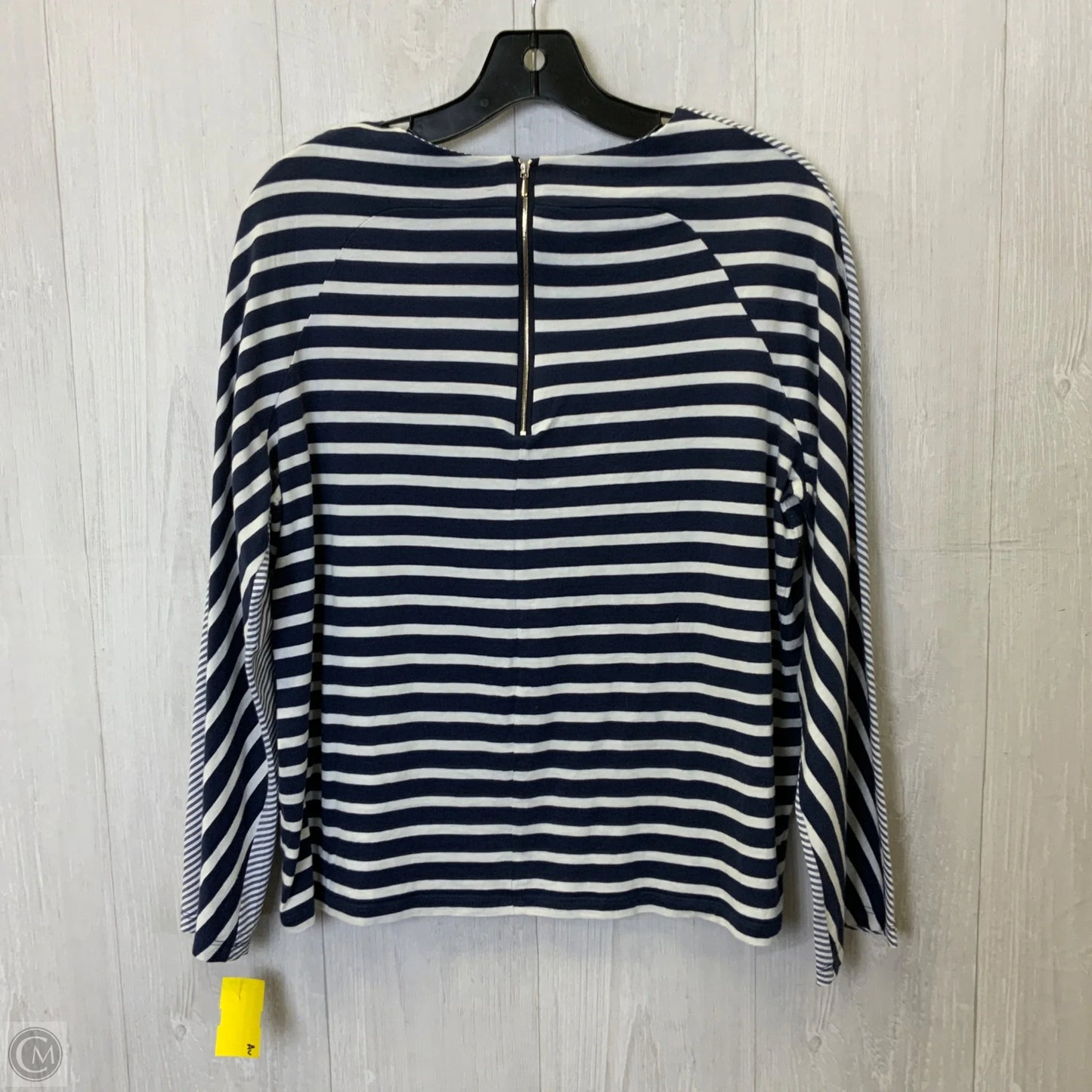 Top Long Sleeve By Vineyard Vines In Blue & White, Size: L