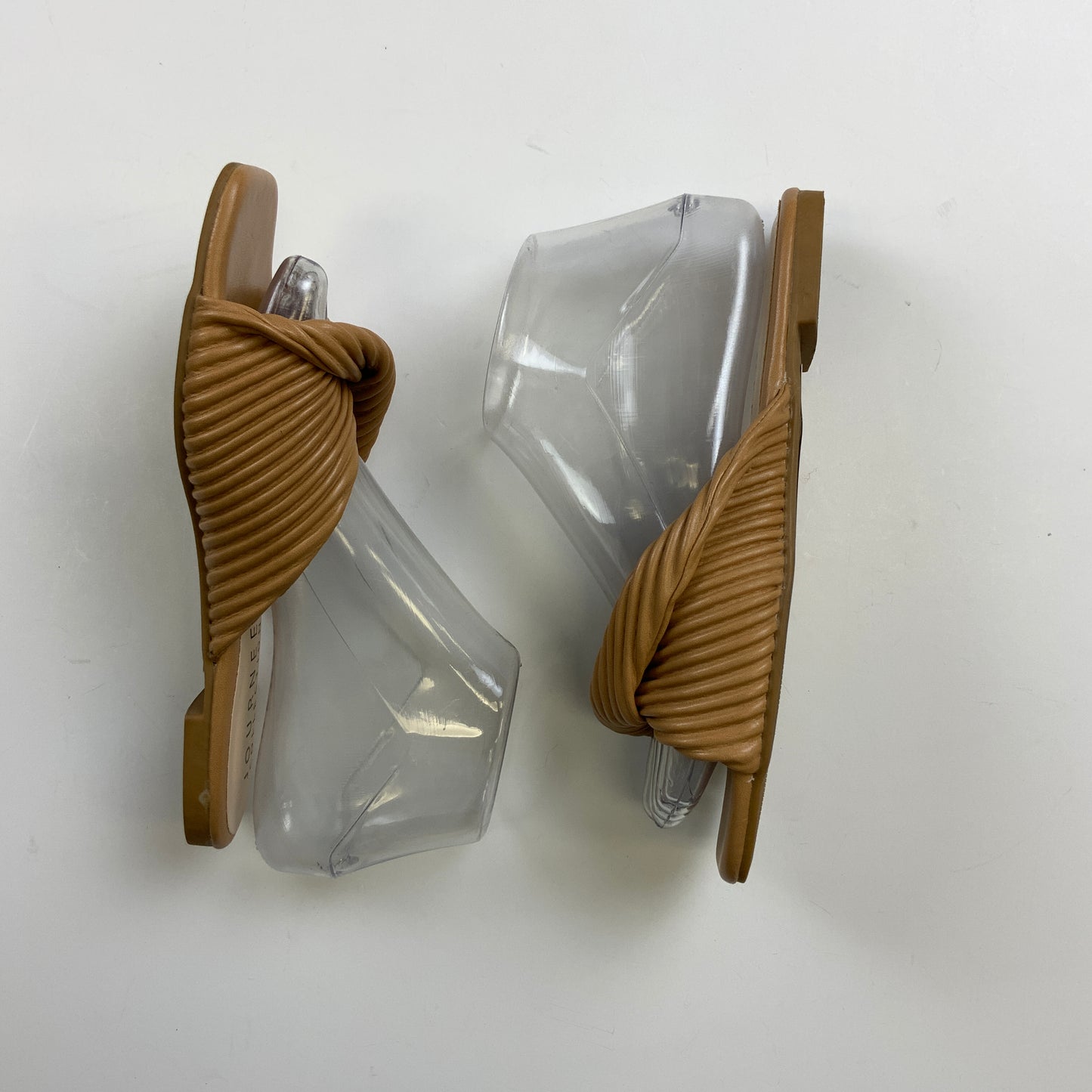 Tan Sandals Flats Journee, Size 5.5