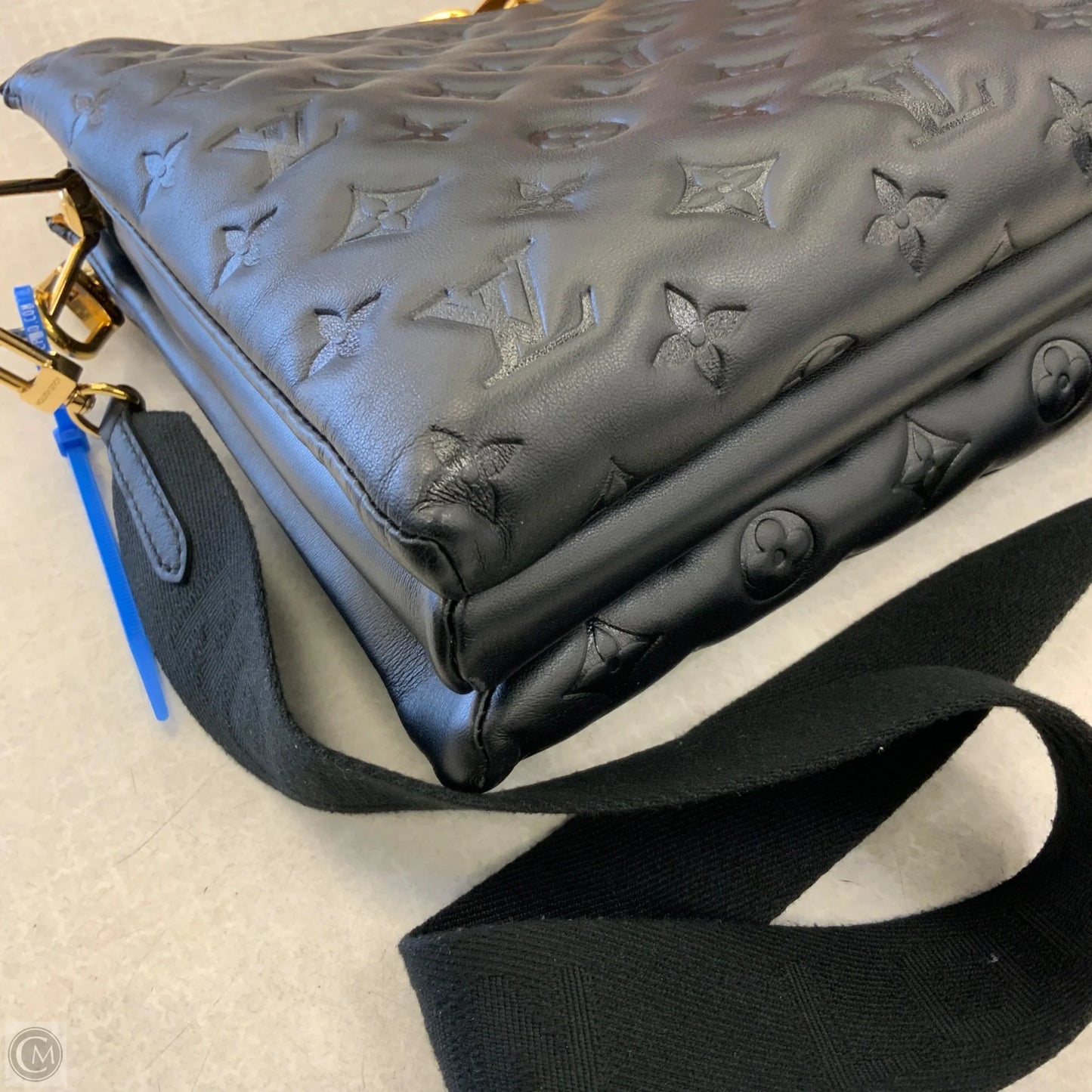Handbag Luxury Designer By Louis Vuitton, Size: Large