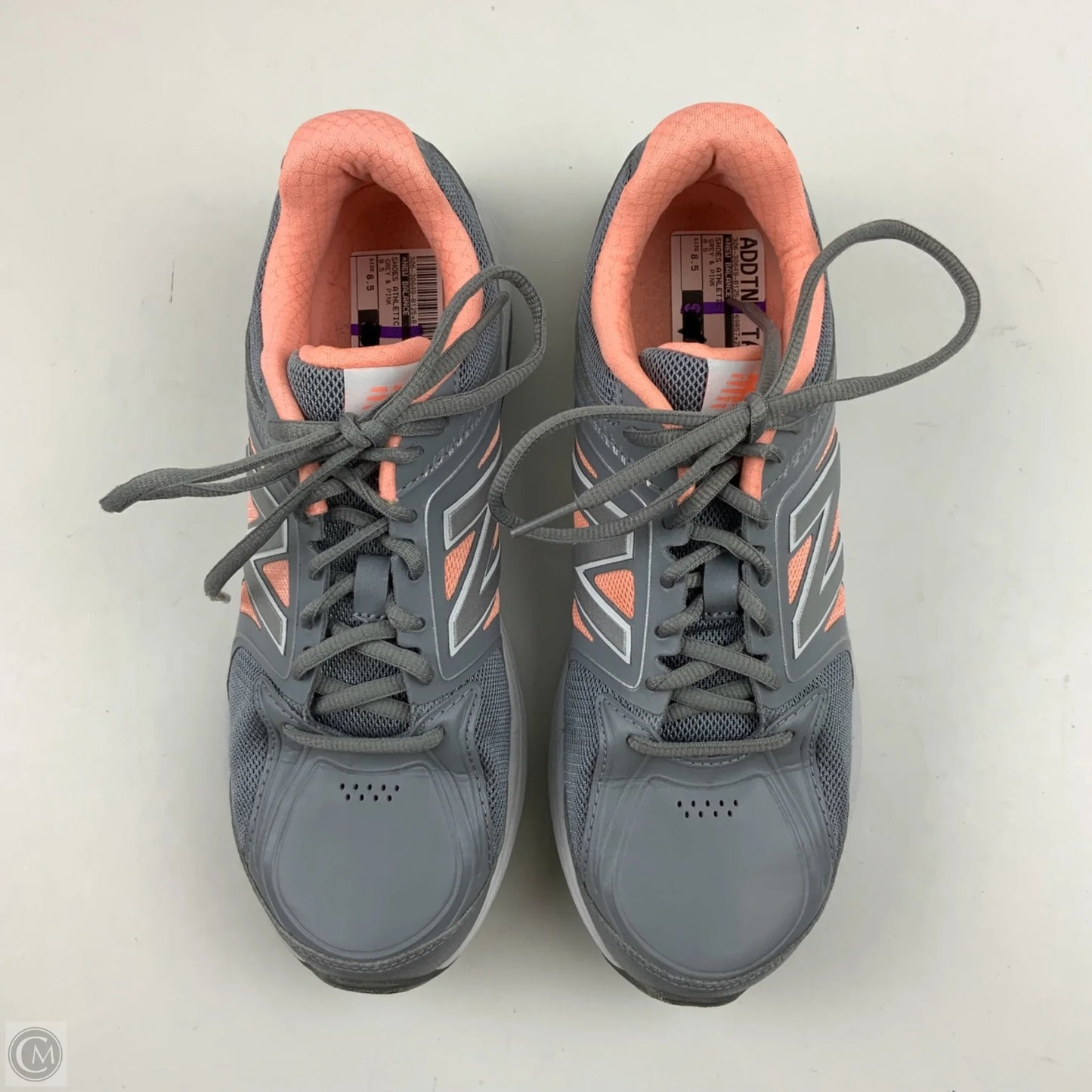 Shoes Athletic By New Balance In Grey & Pink, Size: 8.5