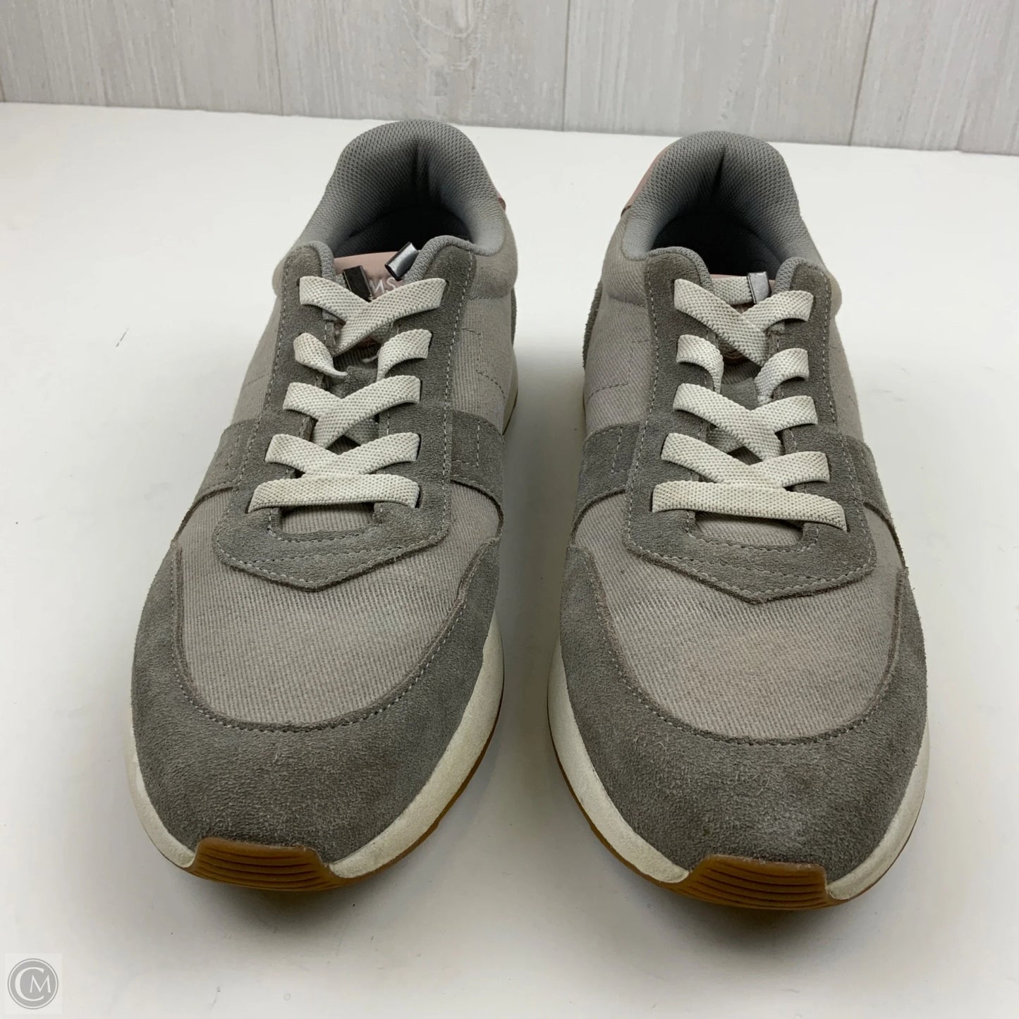 Shoes Sneakers By Toms In Grey & Pink, Size: 8