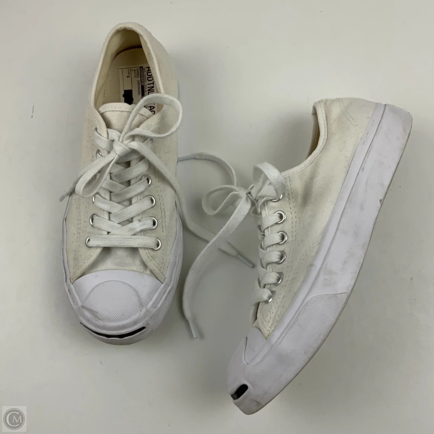 Shoes Sneakers By Converse In White, Size: 6