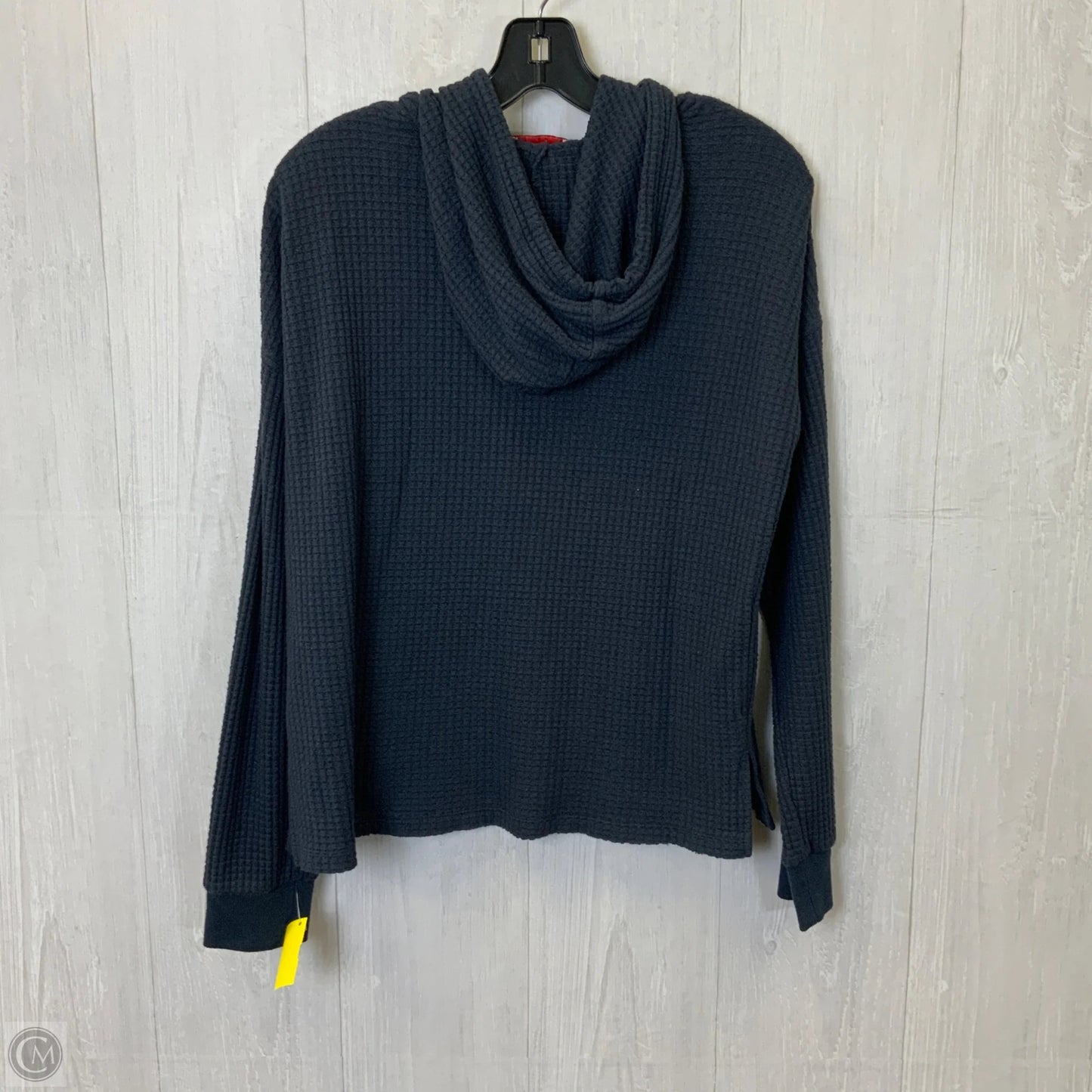 Top Long Sleeve By Clothes Mentor In Navy, Size: M