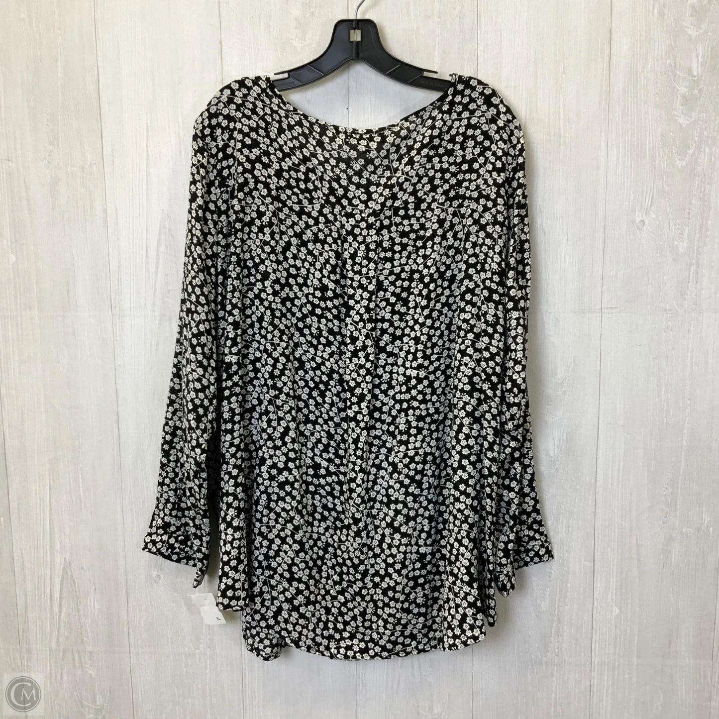 Blouse Long Sleeve By Suzanne Betro In Black & White, Size: 3x