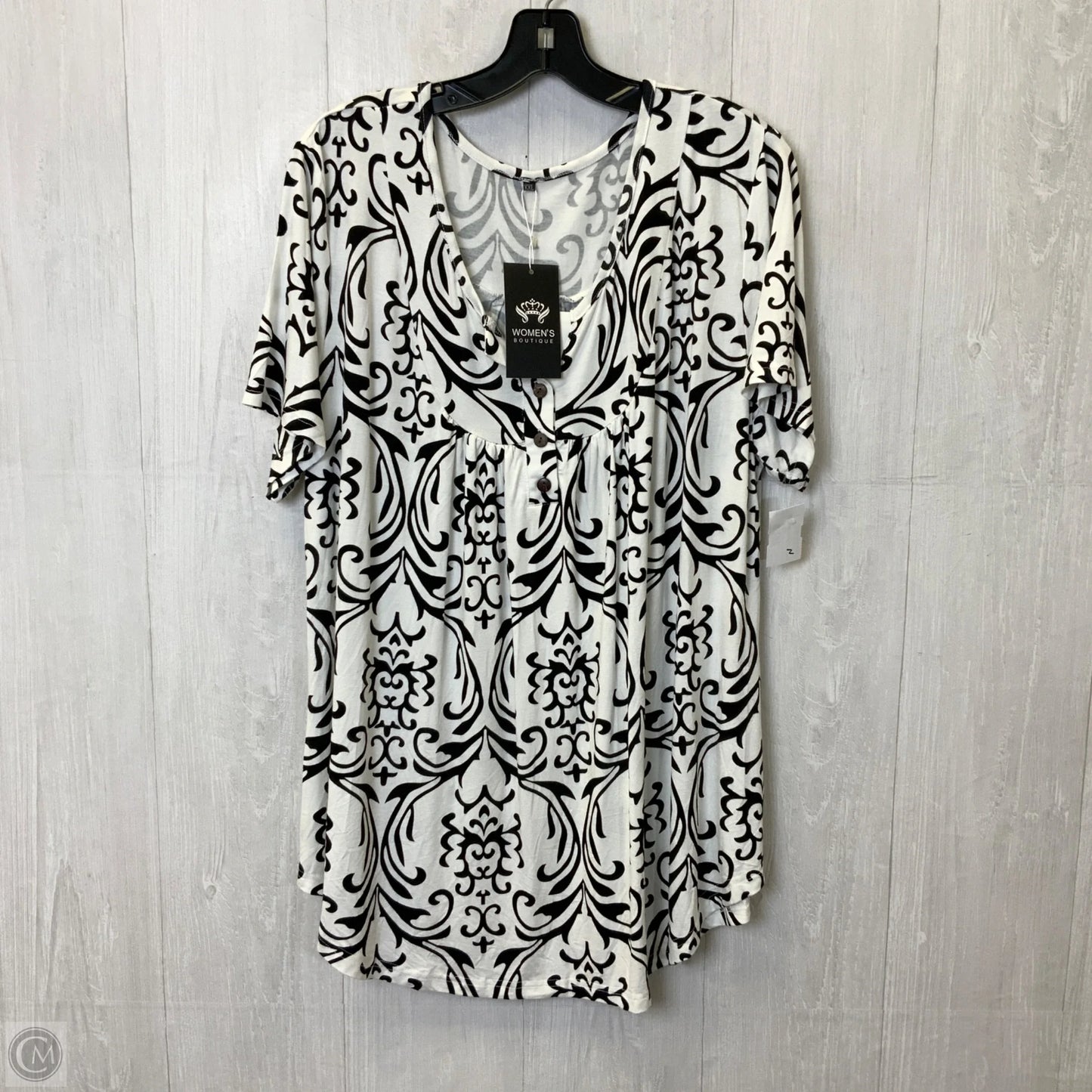 Top Short Sleeve By Clothes Mentor In Black & White, Size: Xxl