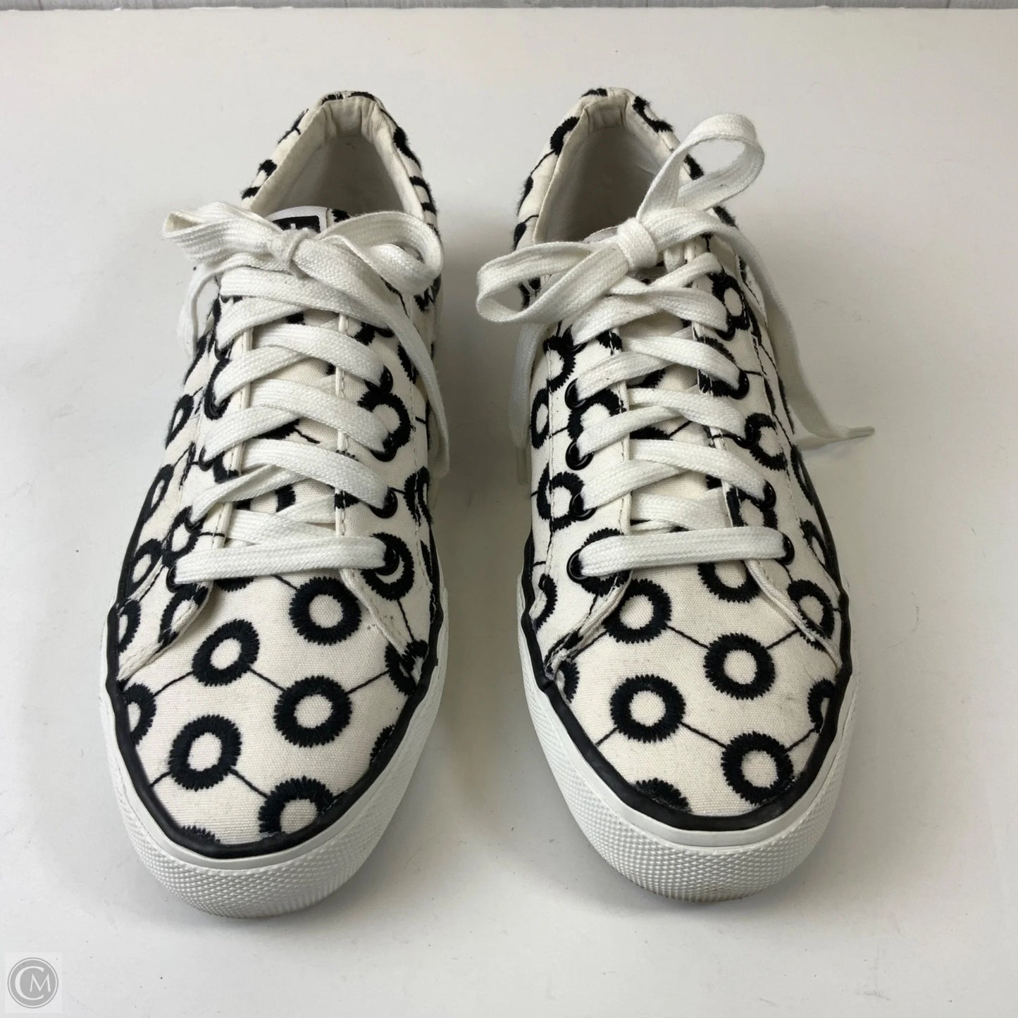 Shoes Sneakers By Keds In Black & White, Size: 10