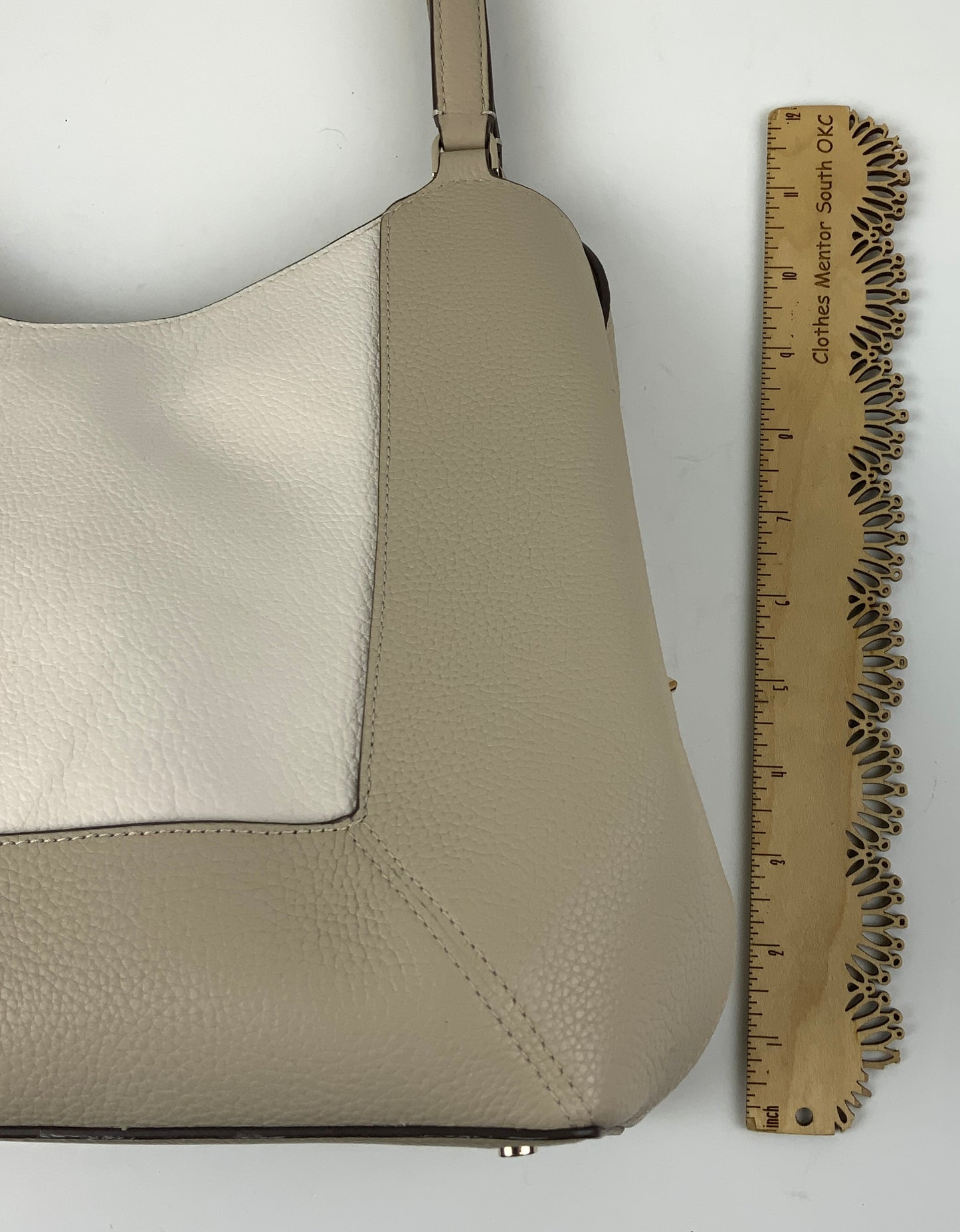 Handbag Designer By Kate Spade In Cream & Tan, Size:Large