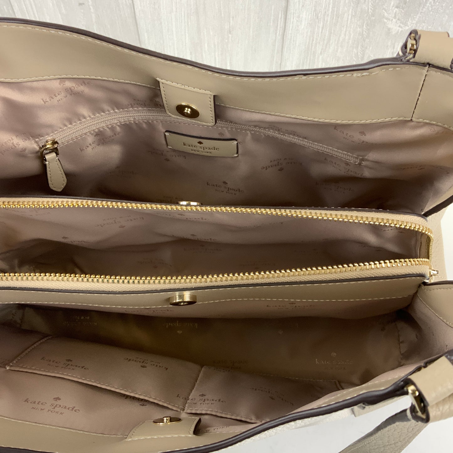 Handbag Designer By Kate Spade In Cream & Tan, Size:Large