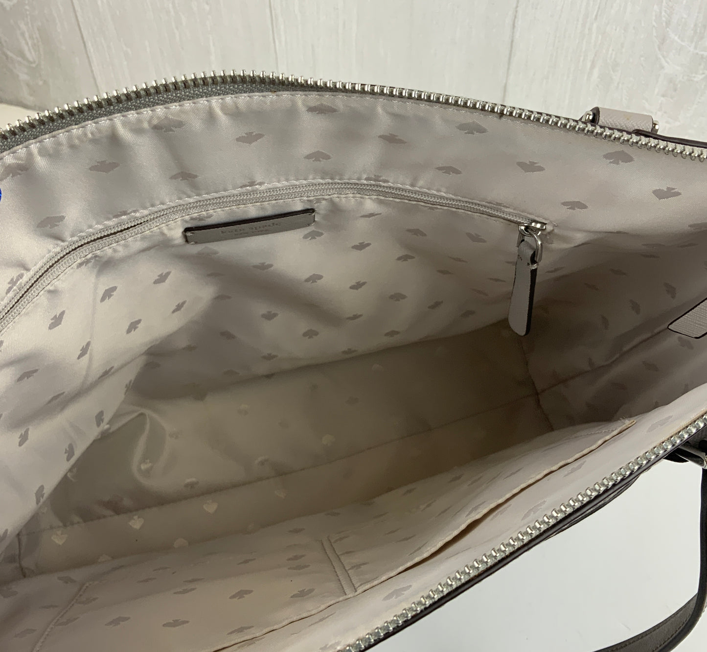 Handbag Designer By Kate Spade In Grey, Size:Large