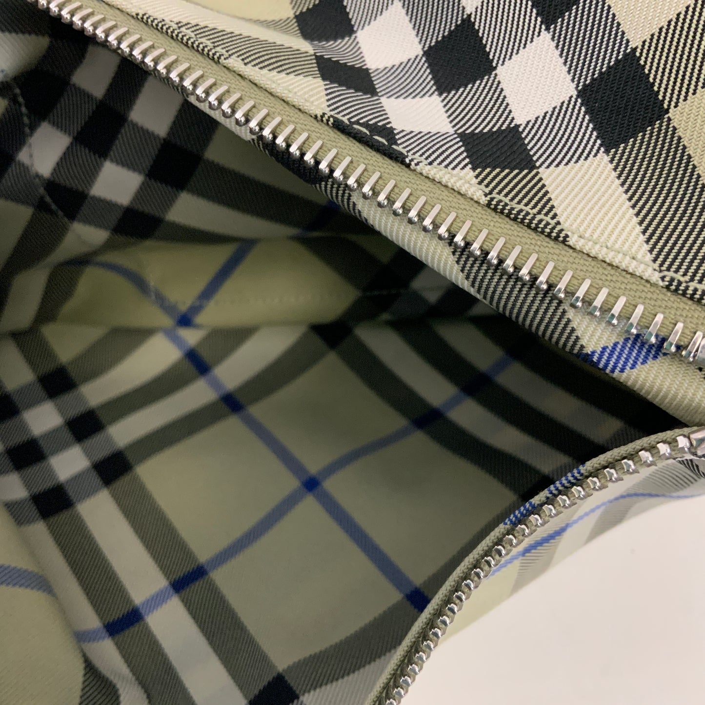 Belt Bag Luxury Designer By Burberry, Size: Large