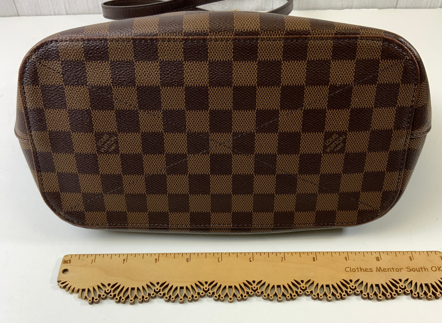 Handbag Luxury Designer By Louis Vuitton In Brown, Size:Medium