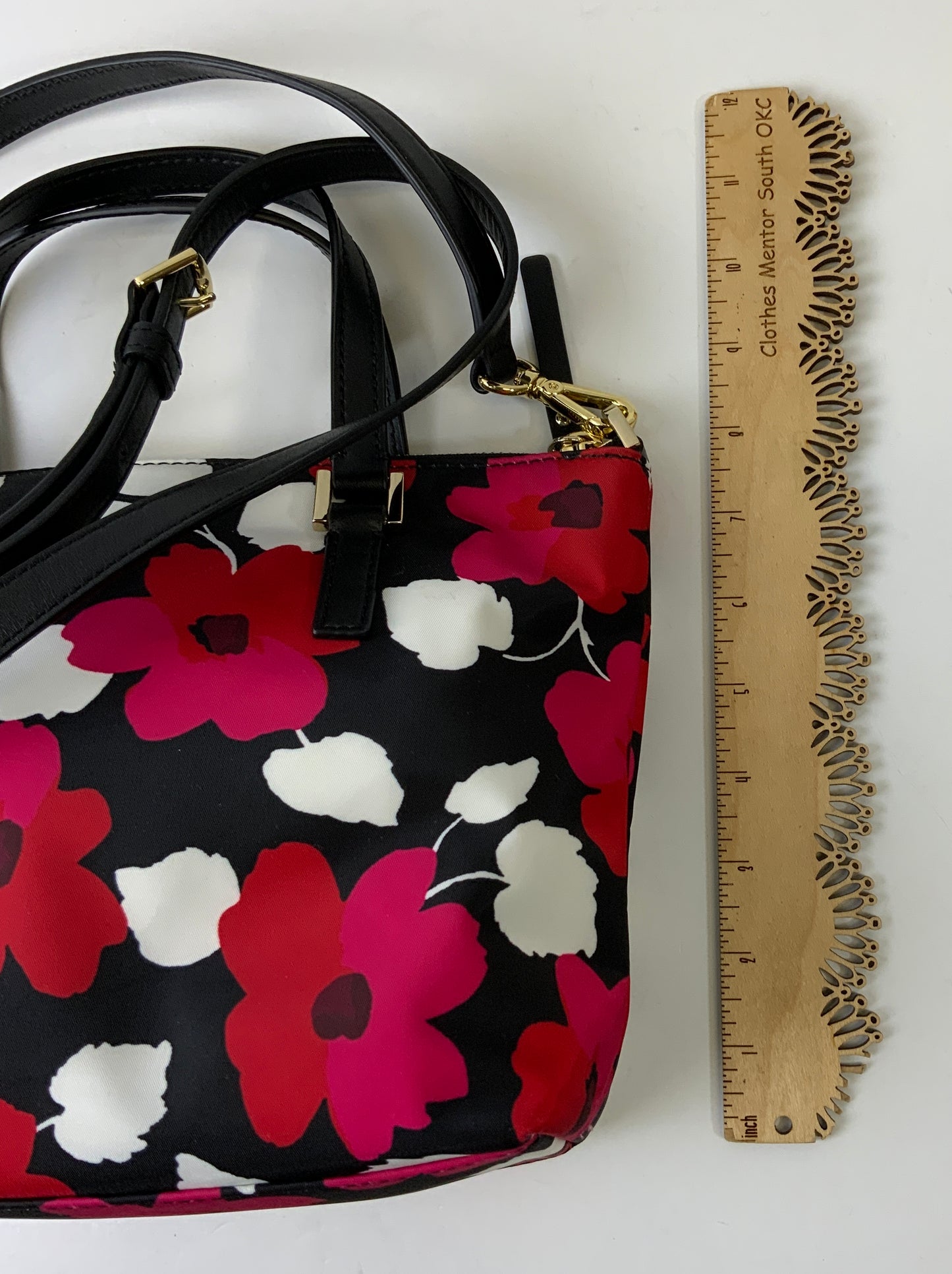 Handbag Designer By Kate Spade In Black, Size:Medium