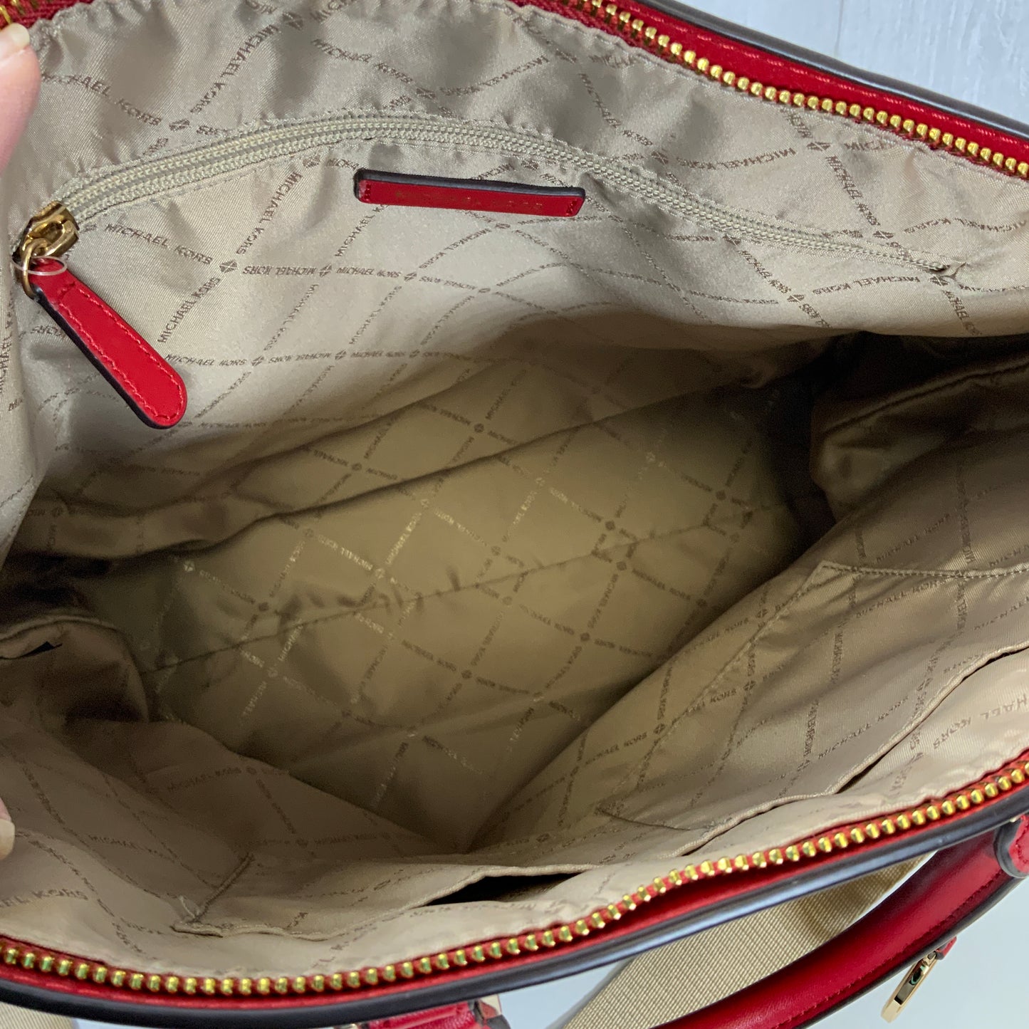 Handbag Designer By Michael Kors In Brown & Red, Size:Large