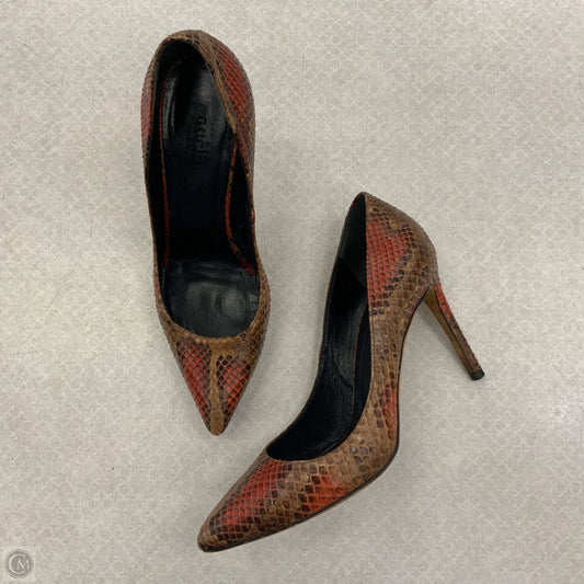 Shoes Designer By Gucci In Snakeskin Print, Size: 5.5