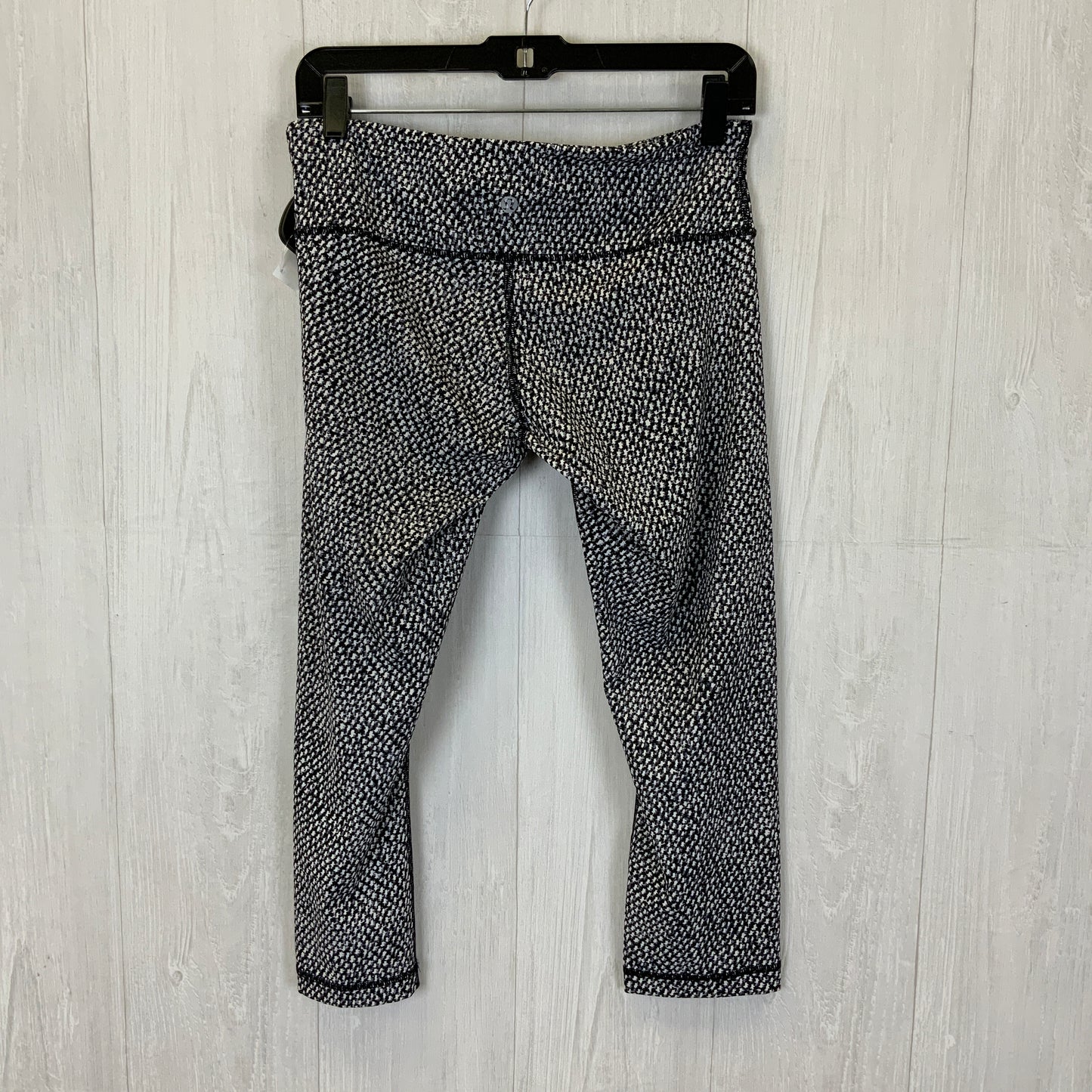 Athletic Leggings Capris By Lululemon In Black & White, Size: 8