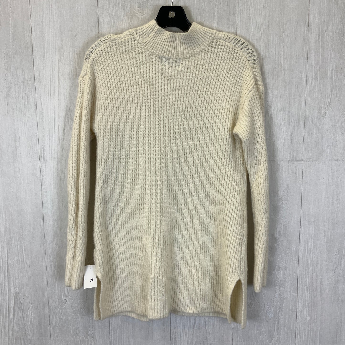 Sweater By Old Navy In Cream, Size: S