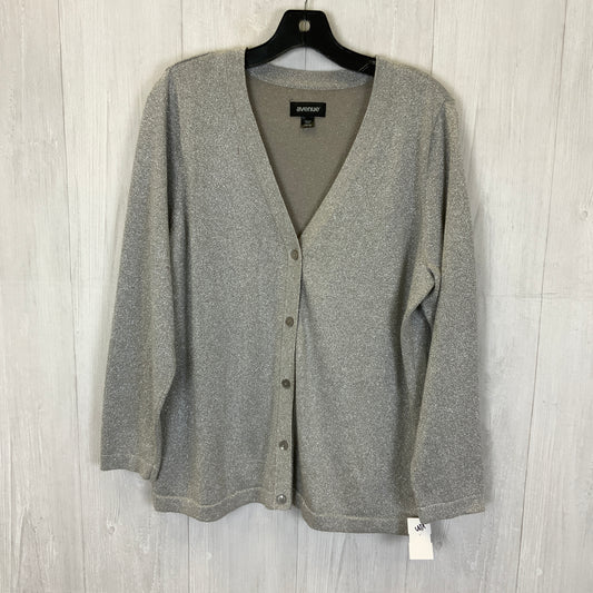 Cardigan By Avenue In Grey, Size: Xl