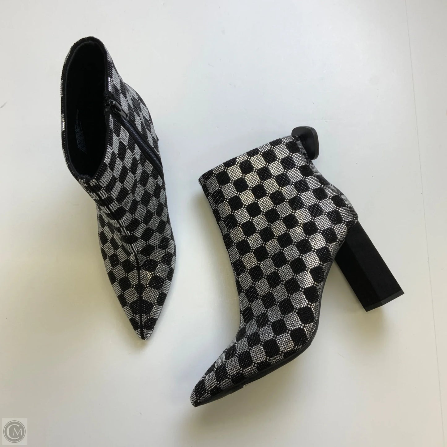 Boots Ankle Heels By Clothes Mentor In Black & Silver, Size: 9.5