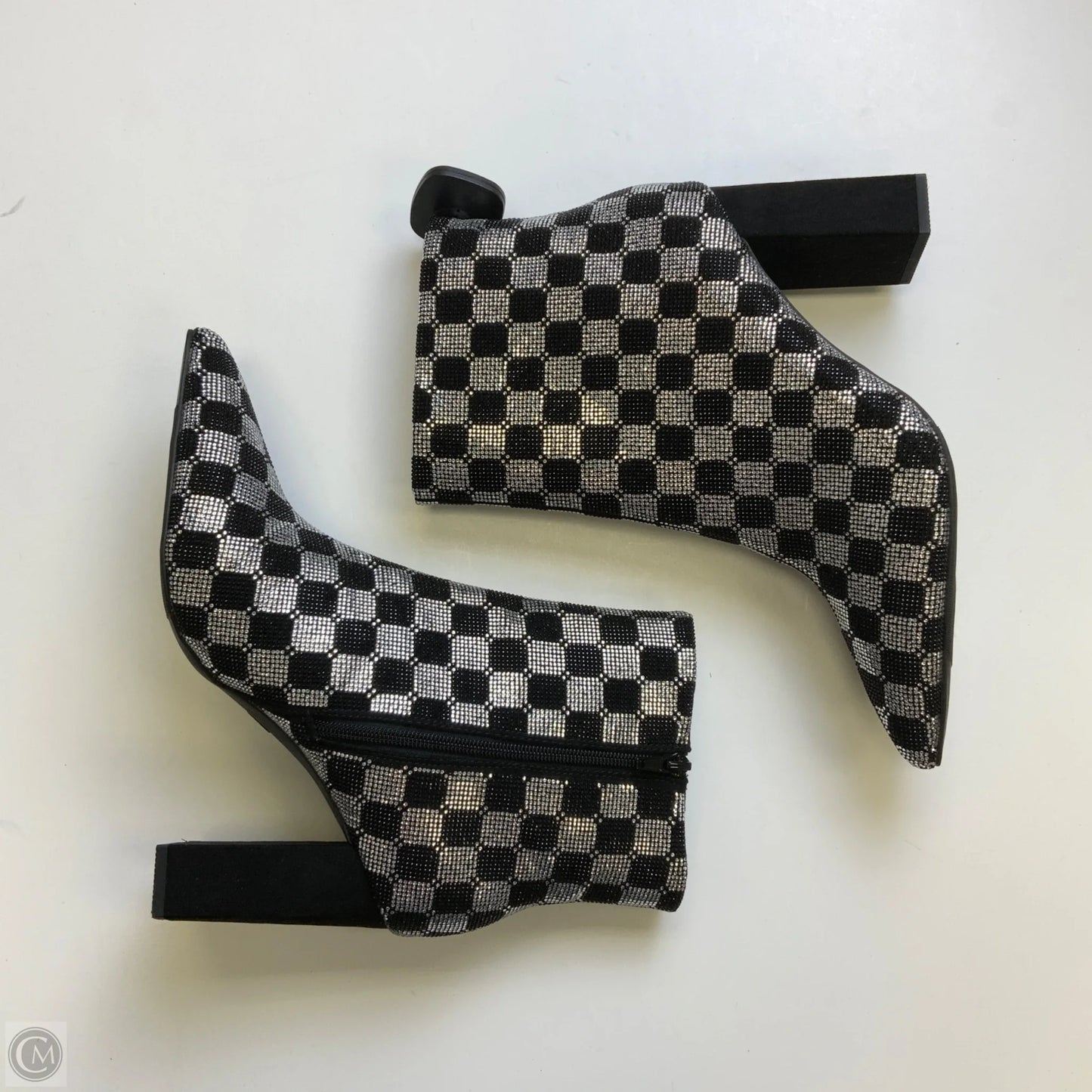 Boots Ankle Heels By Clothes Mentor In Black & Silver, Size: 9.5