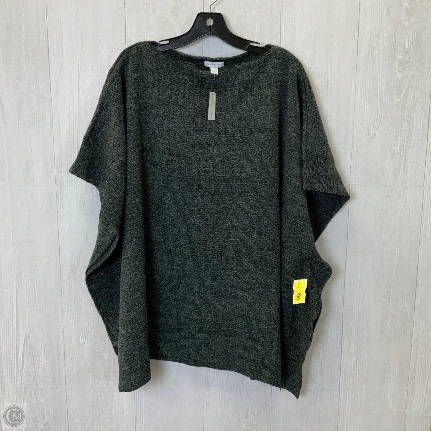 Shawl By New York And Co In Grey, Size: L