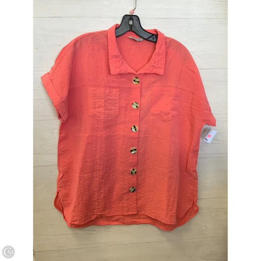 Top Short Sleeve By John Mark In Coral, Size: L