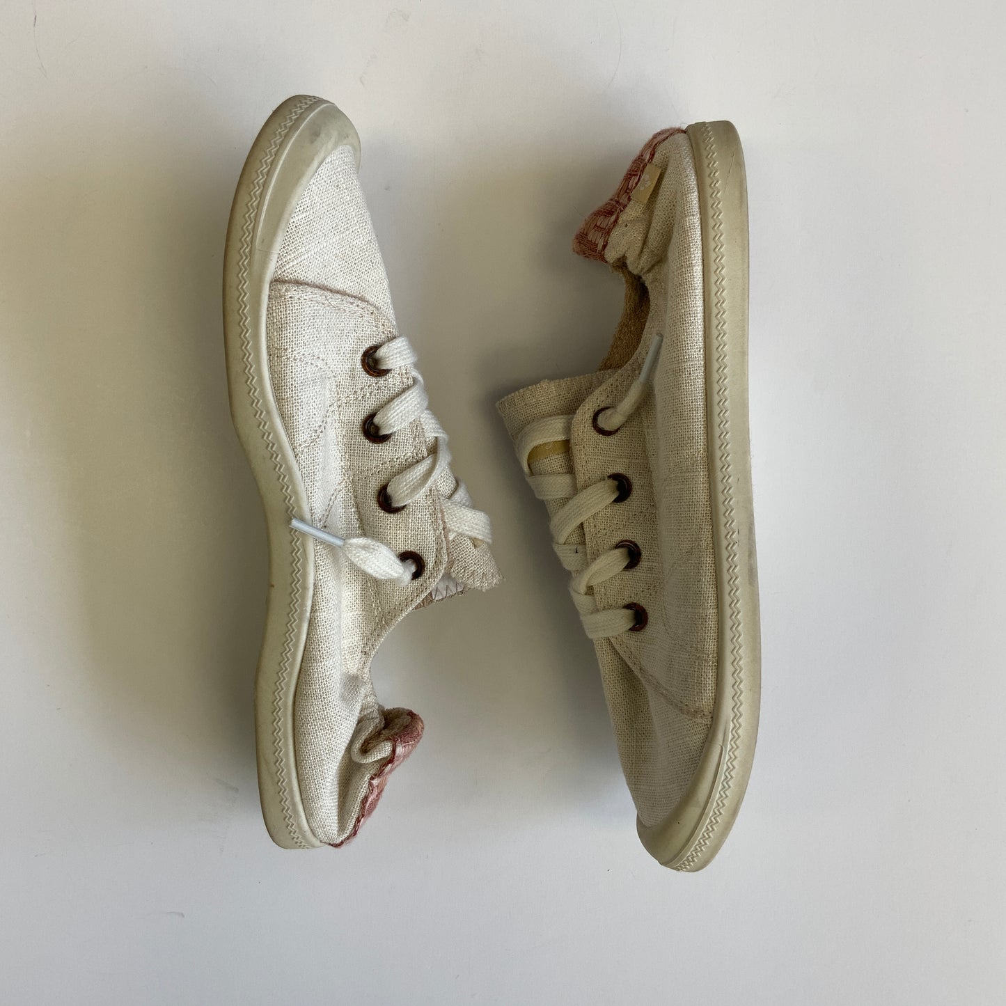 Shoes Sneakers By Tommy Bahama  Size: 7.5