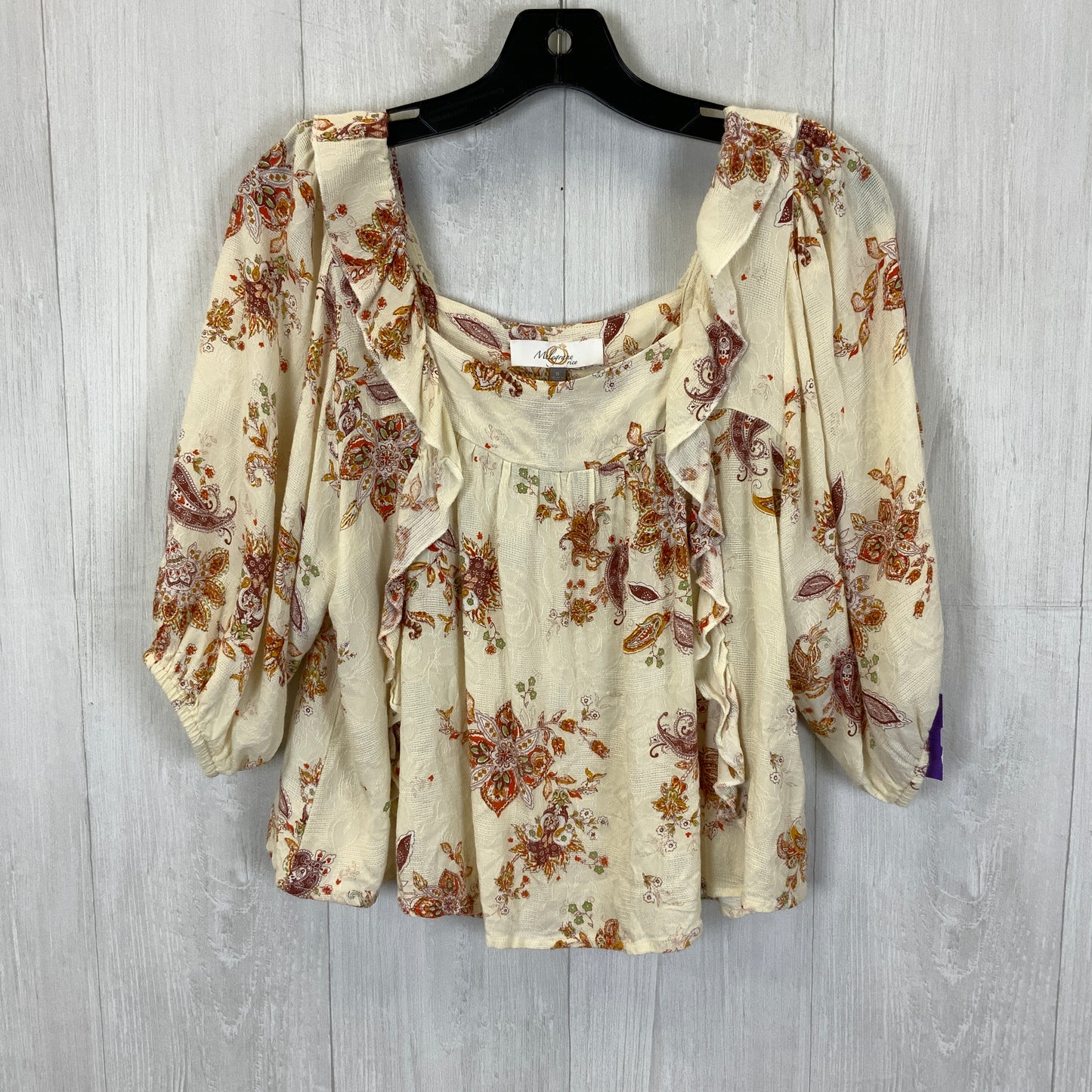 Cream Top Short Sleeve Clothes Mentor, Size S