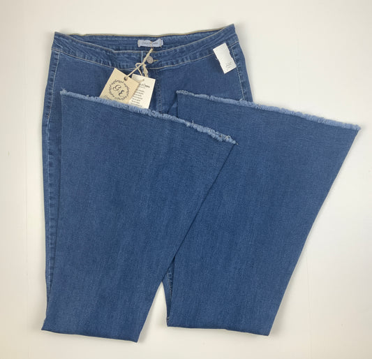 Jeans Boot Cut By Clothes Mentor In Blue Denim, Size: 10