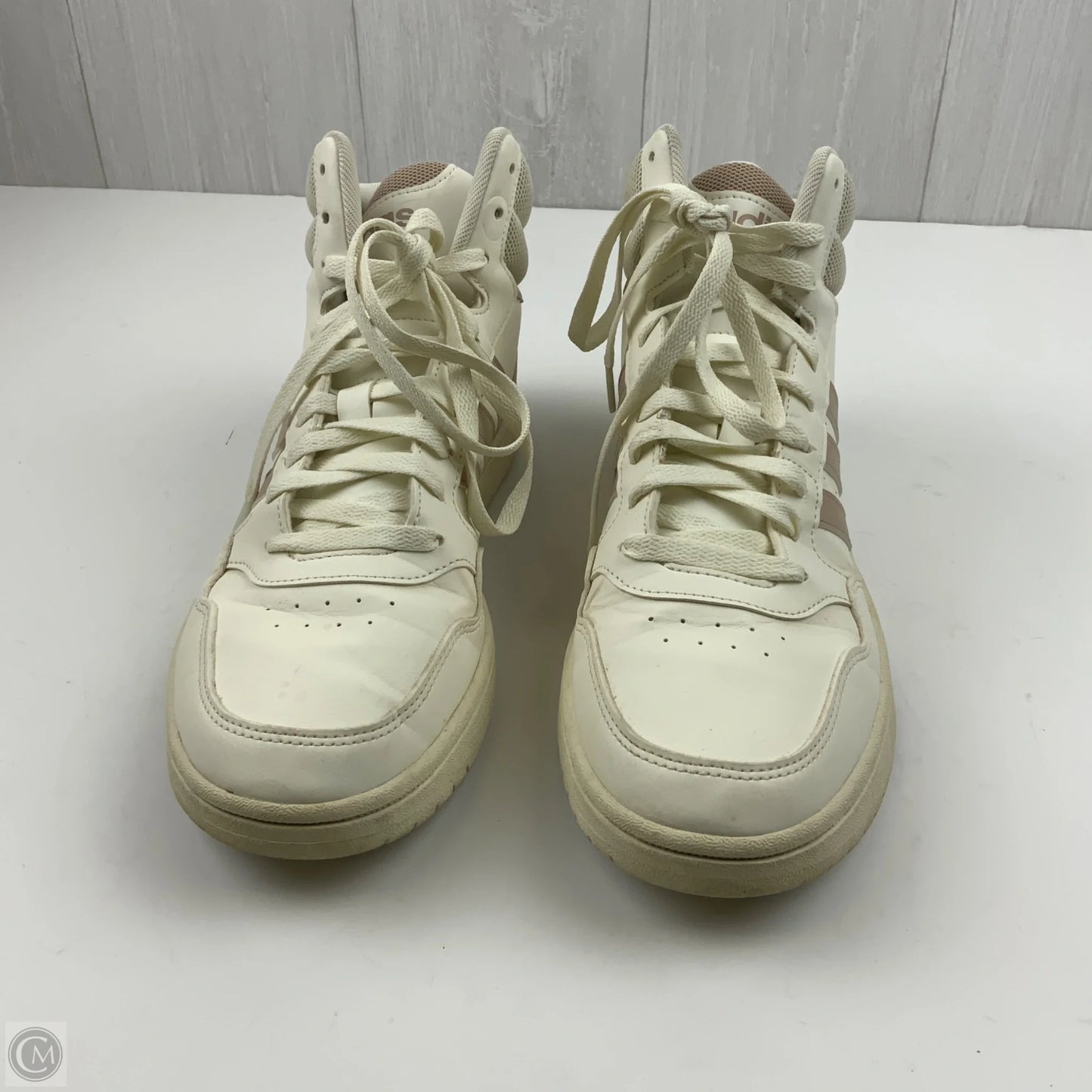 Shoes Sneakers By Adidas In White, Size: 10