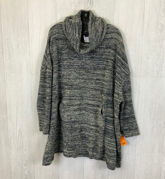 Sweater By Barefoot Dreams In Blue & Grey, Size: Osfm