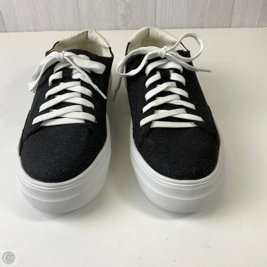 Shoes Sneakers By Clothes Mentor In Black, Size: 10