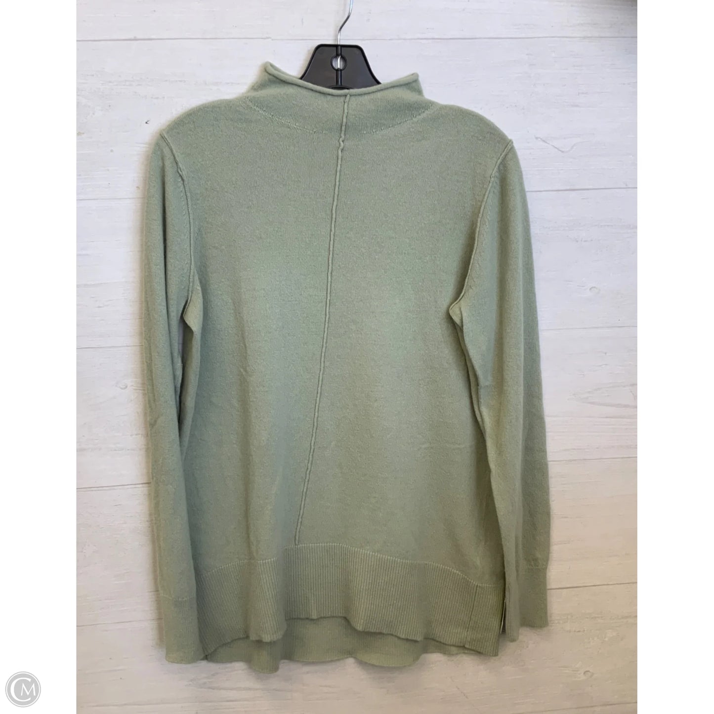 Top Long Sleeve By Banana Republic In Green, Size: M