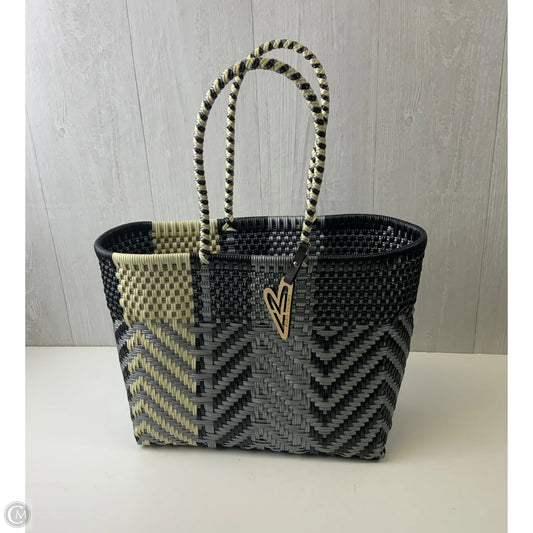 Handbag By Clothes Mentor, Size: Large