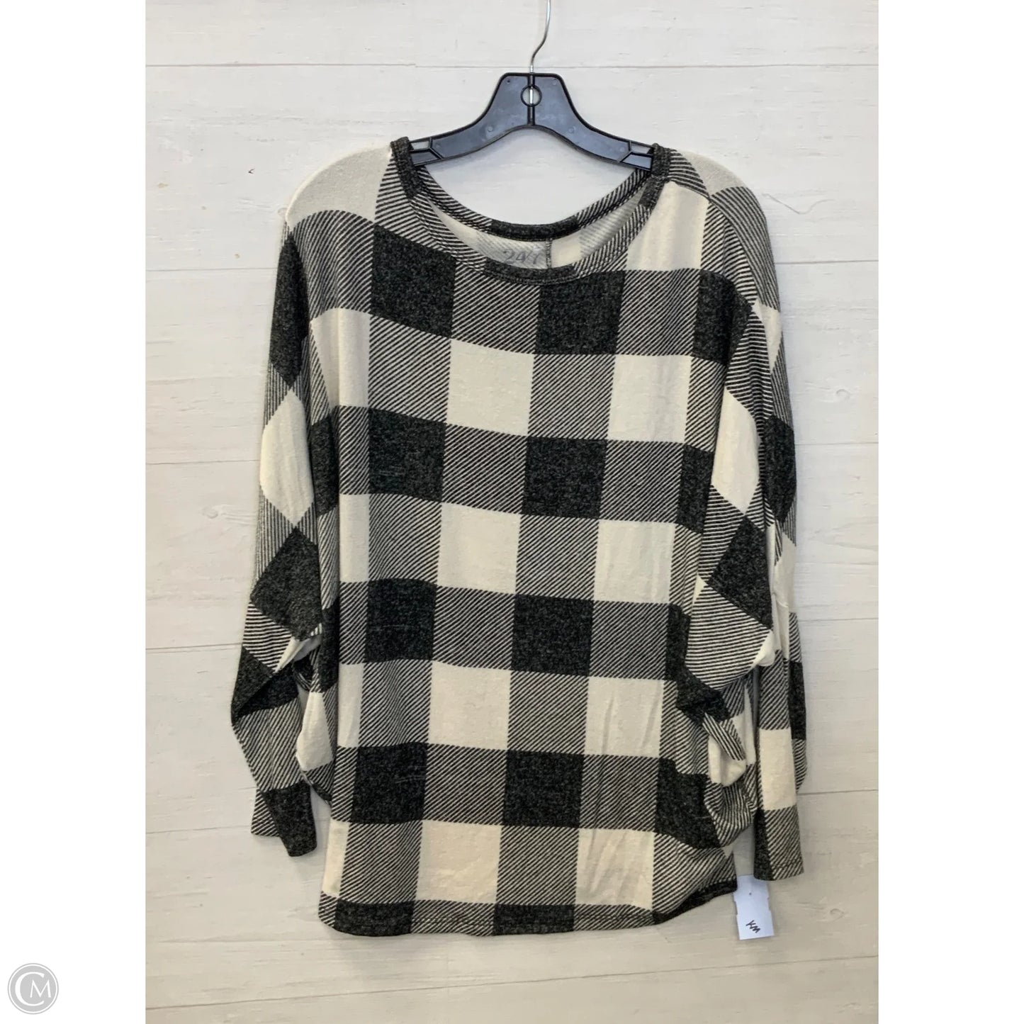 Top Long Sleeve By Maurices In Plaid Pattern, Size: M