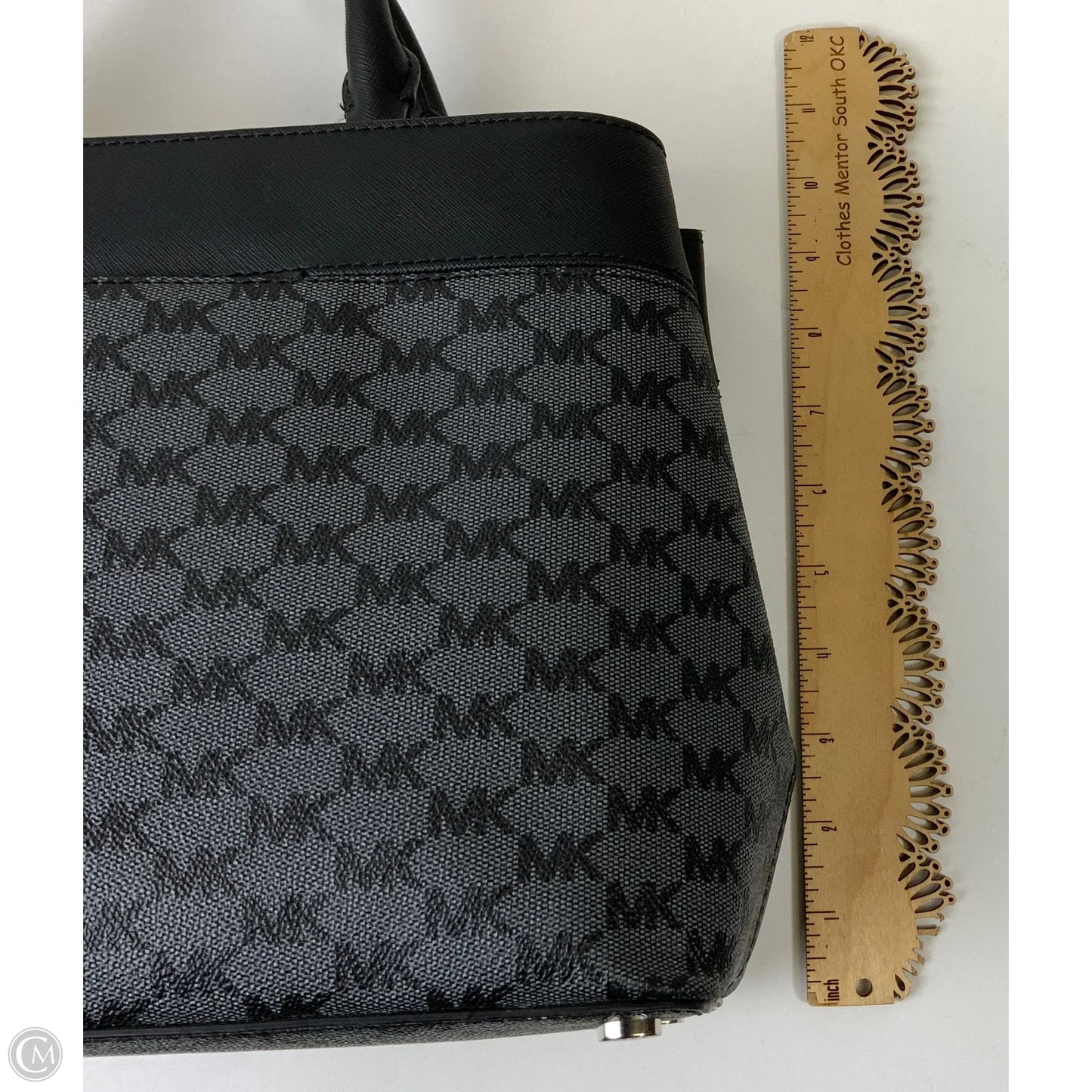 Handbag Designer By Michael Kors, Size: Medium