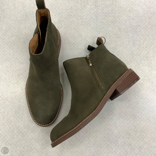 Boots Ankle Flats By Crown Vintage In Green, Size: 8.5