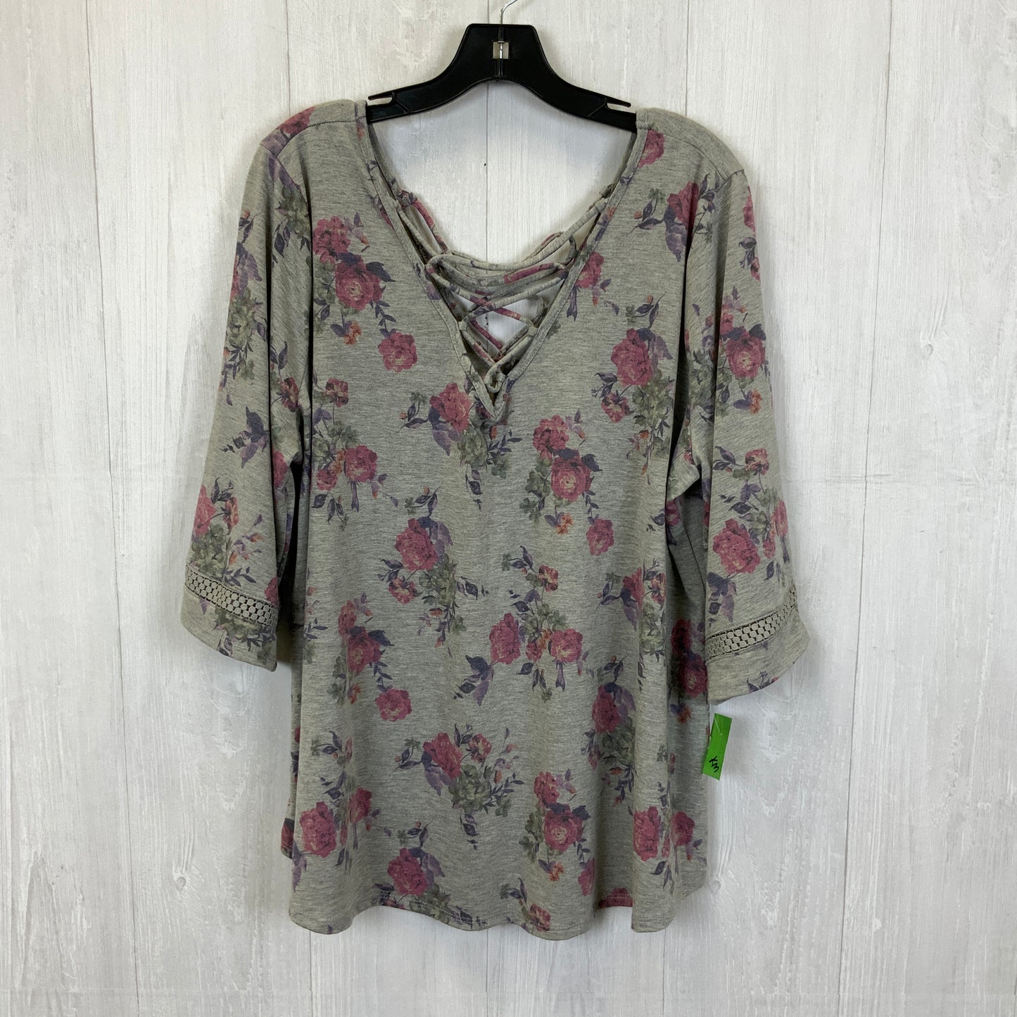 Top 3/4 Sleeve By Maurices In Grey, Size:2X