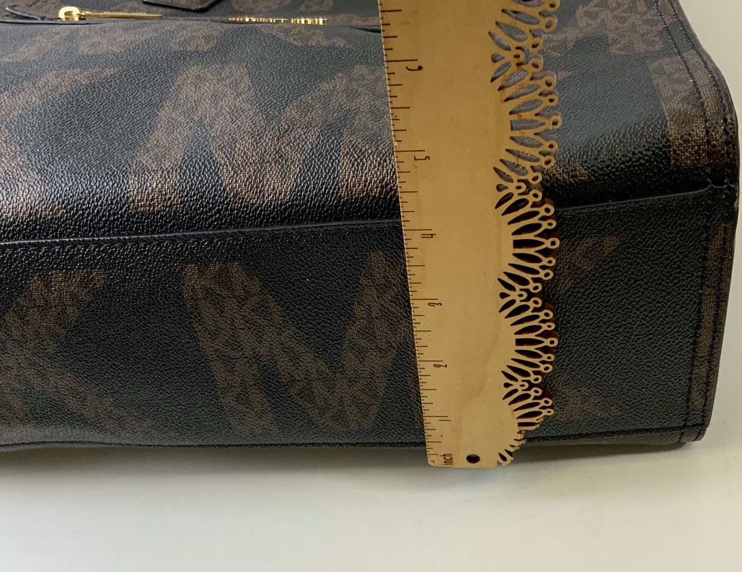 Crossbody Designer By Michael Kors In Brown, Size:Large