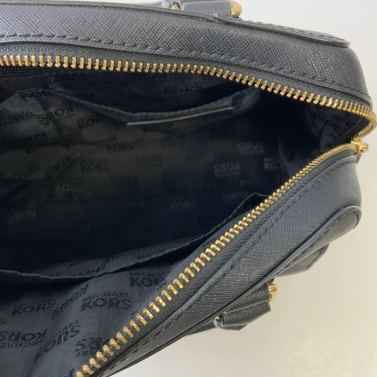 Handbag Designer By Michael Kors In Black, Size:Medium