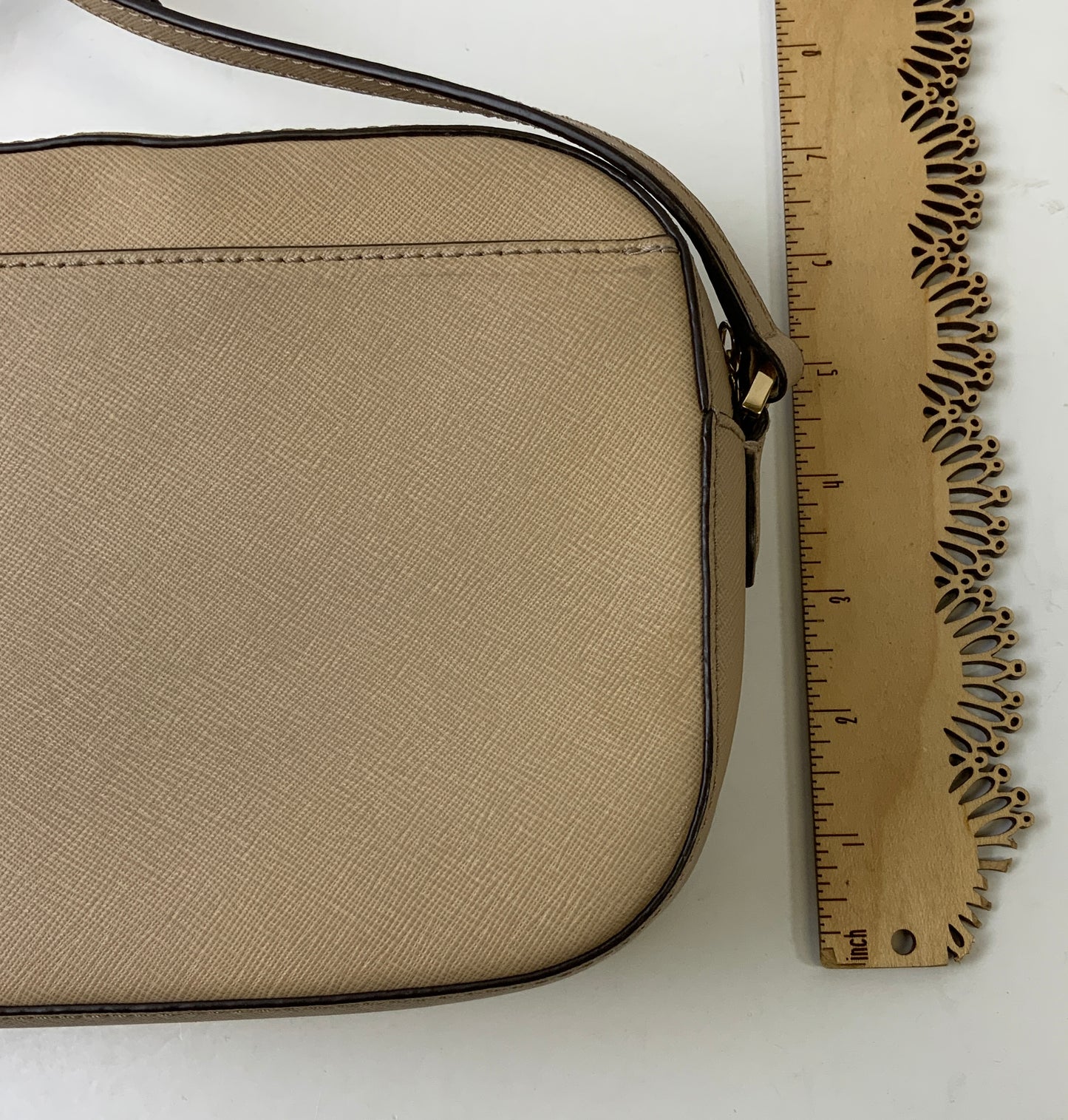 Handbag Designer By Michael Kors In Gold, Size:Large