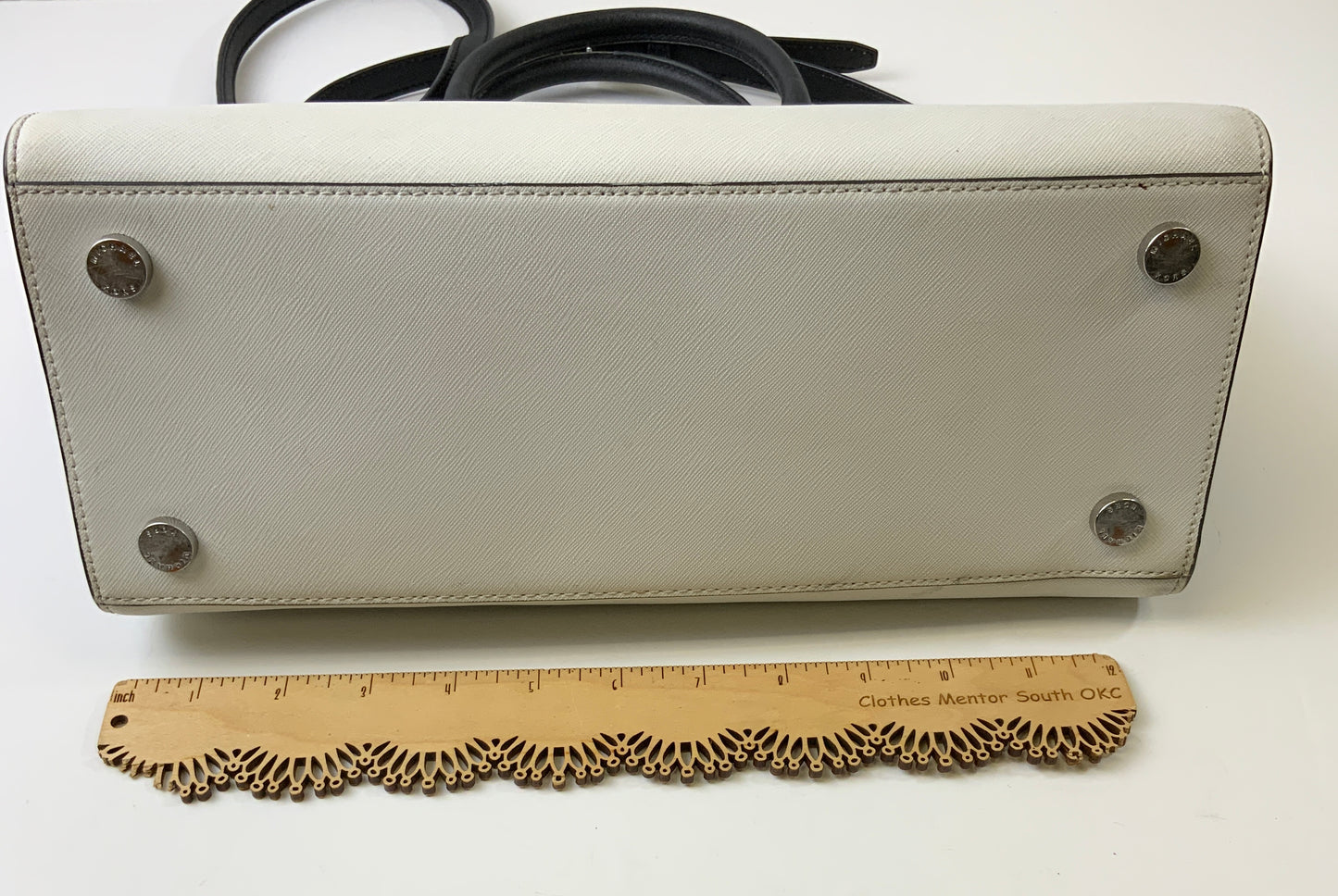 Crossbody Designer By Michael Kors In Cream, Size:Large