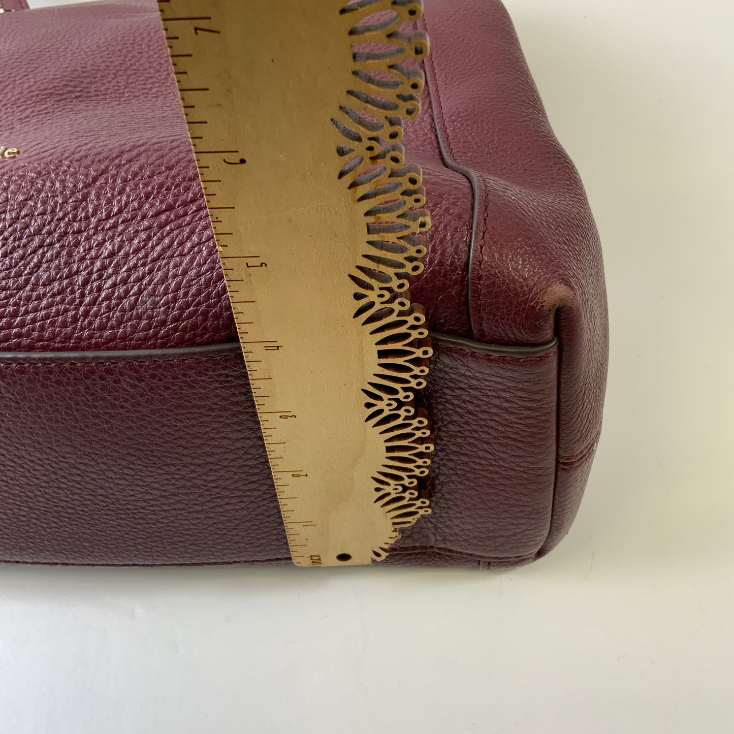 Handbag Designer By Kate Spade In Maroon, Size:Medium