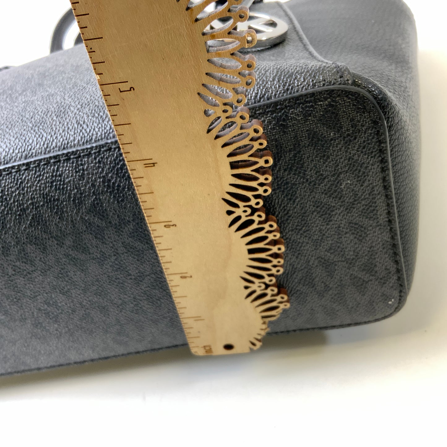 Handbag Designer By Michael Kors In Black & Grey, Size:Medium