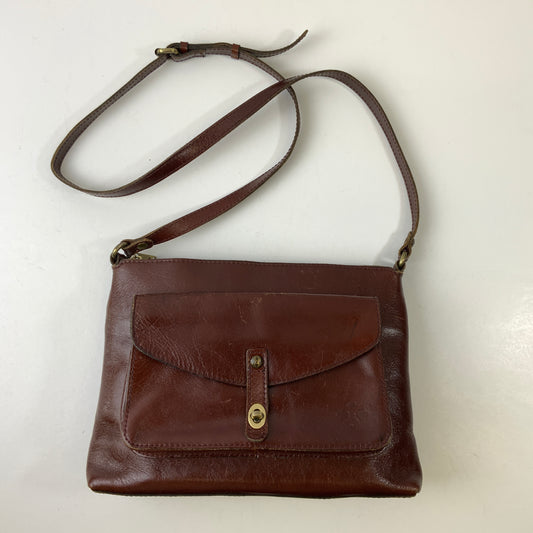 Crossbody Designer By Patricia Nash In Maroon, Size:Medium