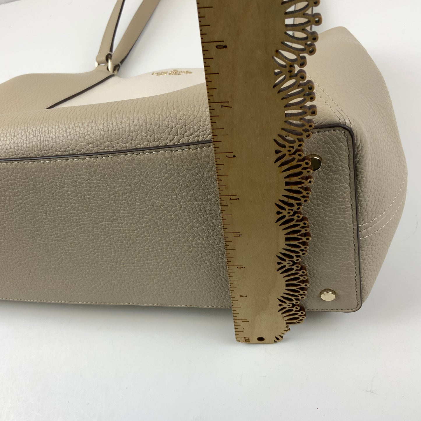 Handbag Designer By Kate Spade In Cream & Tan, Size:Large